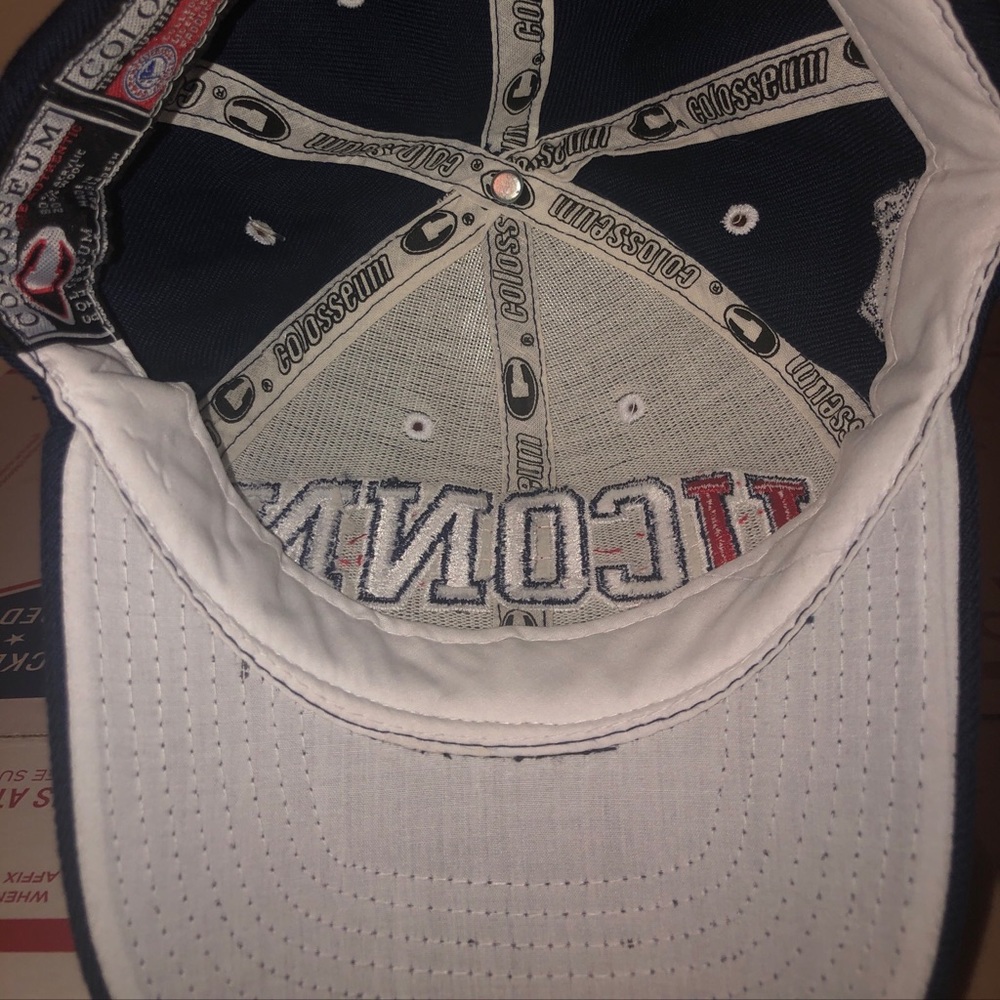 University of Connecticut (UConn Huskies, NCAA) Colosseum Hat